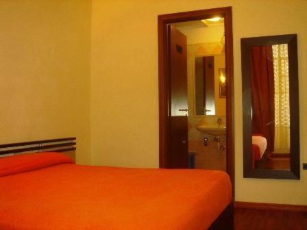 Duomo Apartments Naples Room photo